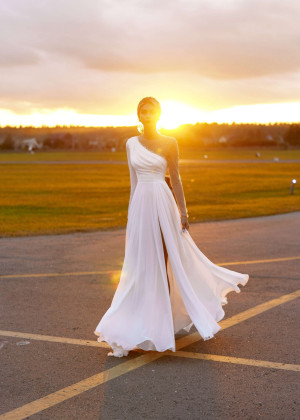 Long Sleeves Beaded White Chiffon Tulle Slit Wedding Dress